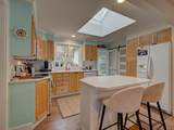 6005 Sechelt Inlet Road - Photo 10