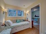 6005 Sechelt Inlet Road - Photo 17