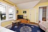 589 Seaview Road - Photo 20