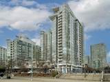 1077 Marinaside Crescent - Photo 2