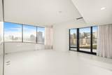 1033 Nelson Street - Photo 2