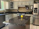 1901 Iris Place - Photo 8