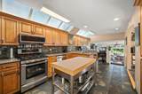 1246 Oxford Street - Photo 9