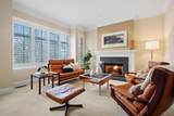 938 Kings Avenue - Photo 11