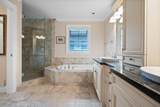 938 Kings Avenue - Photo 22