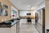 746 Upper Crescent - Photo 32