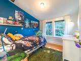 1124 Tenth Avenue - Photo 15