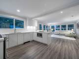 638 King Georges Way - Photo 7