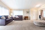 2120 King George Boulevard - Photo 10