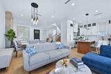 4990 Sherbrooke Street - Photo 8