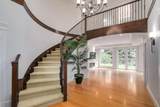 352 St. James Crescent - Photo 2