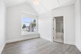 918 163 Street - Photo 27