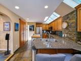 1246 Oxford Street - Photo 32