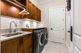 2923 Woodcrest Place - Photo 16