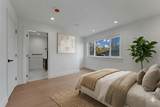 2594 Palisade Crescent - Photo 32