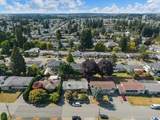 2519 Magnolia Crescent - Photo 4