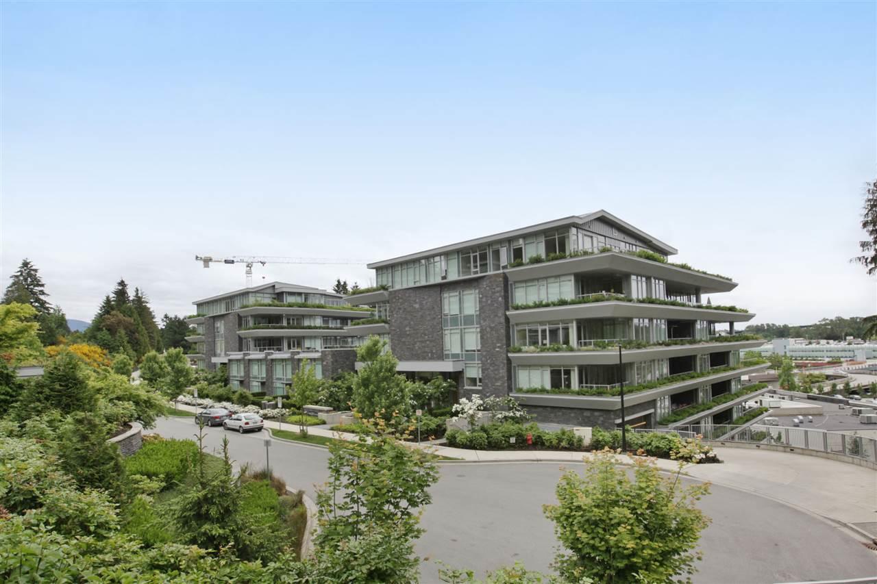 866 Arthur Erickson Place - Photo 1