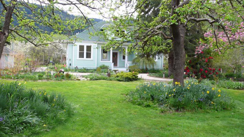 2454 Fulford-Ganges Road - Photo 1