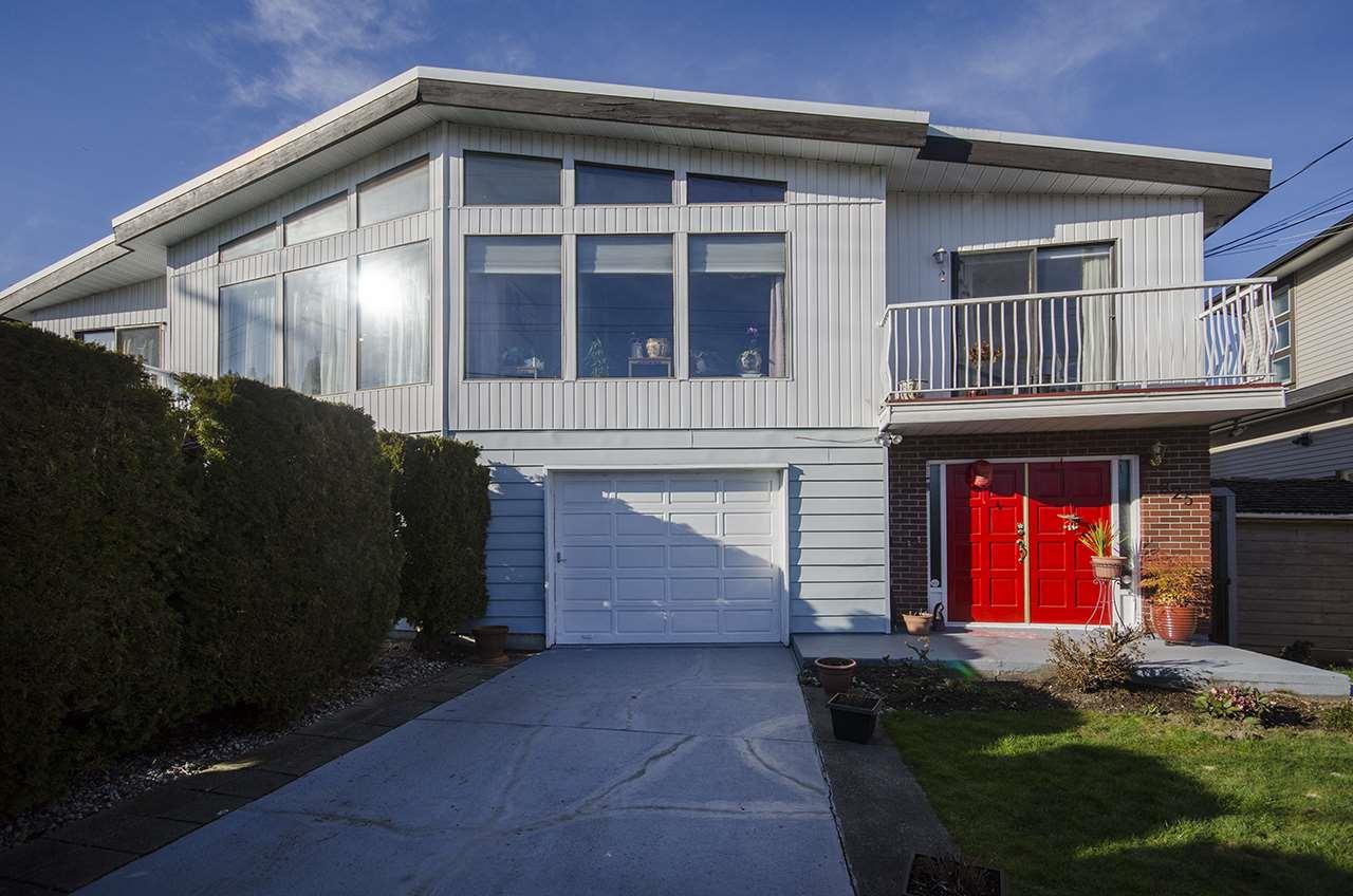 825 Prairie Avenue - Photo 1