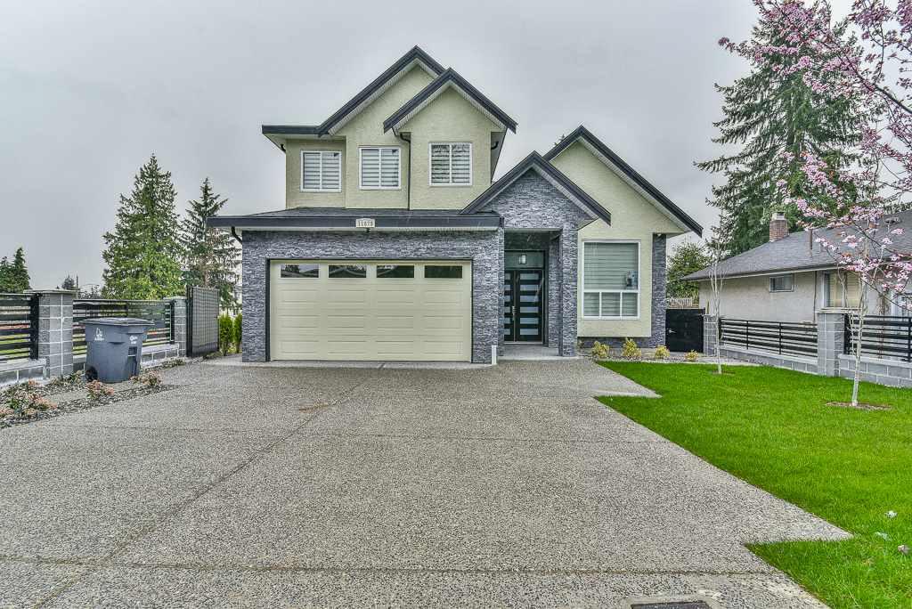11679 96 Avenue - Photo 1