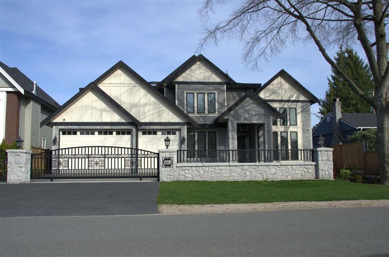 10120 Ainsworth Crescent - Photo 1