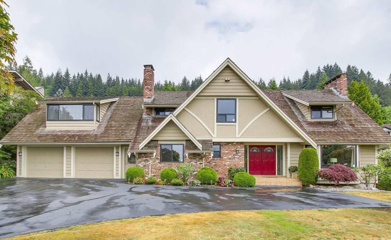 1127 Crestline Road - Photo 1