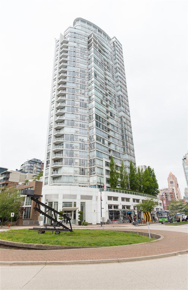 1201 Marinaside Crescent - Photo 1