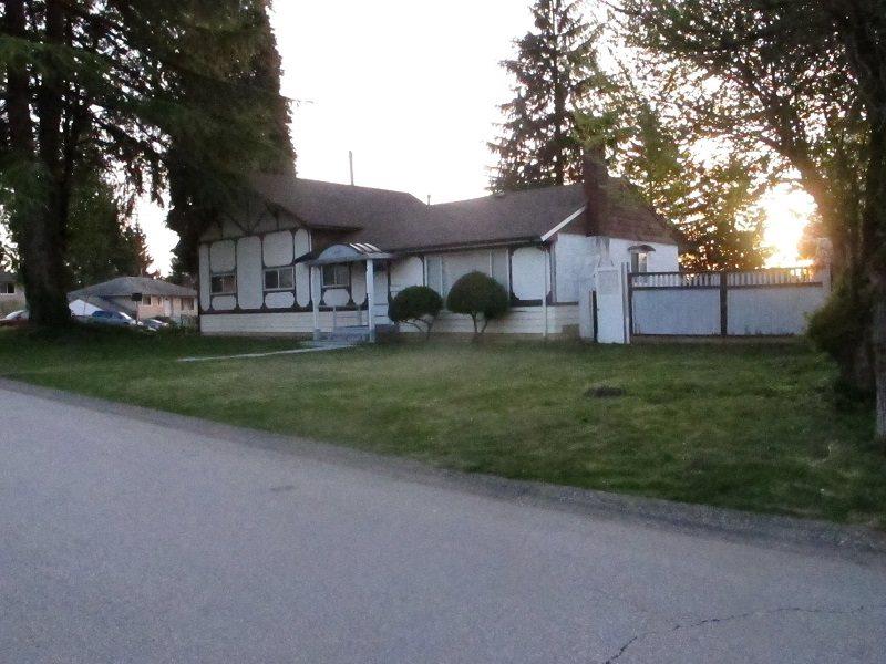 10957 Swan Crescent - Photo 1