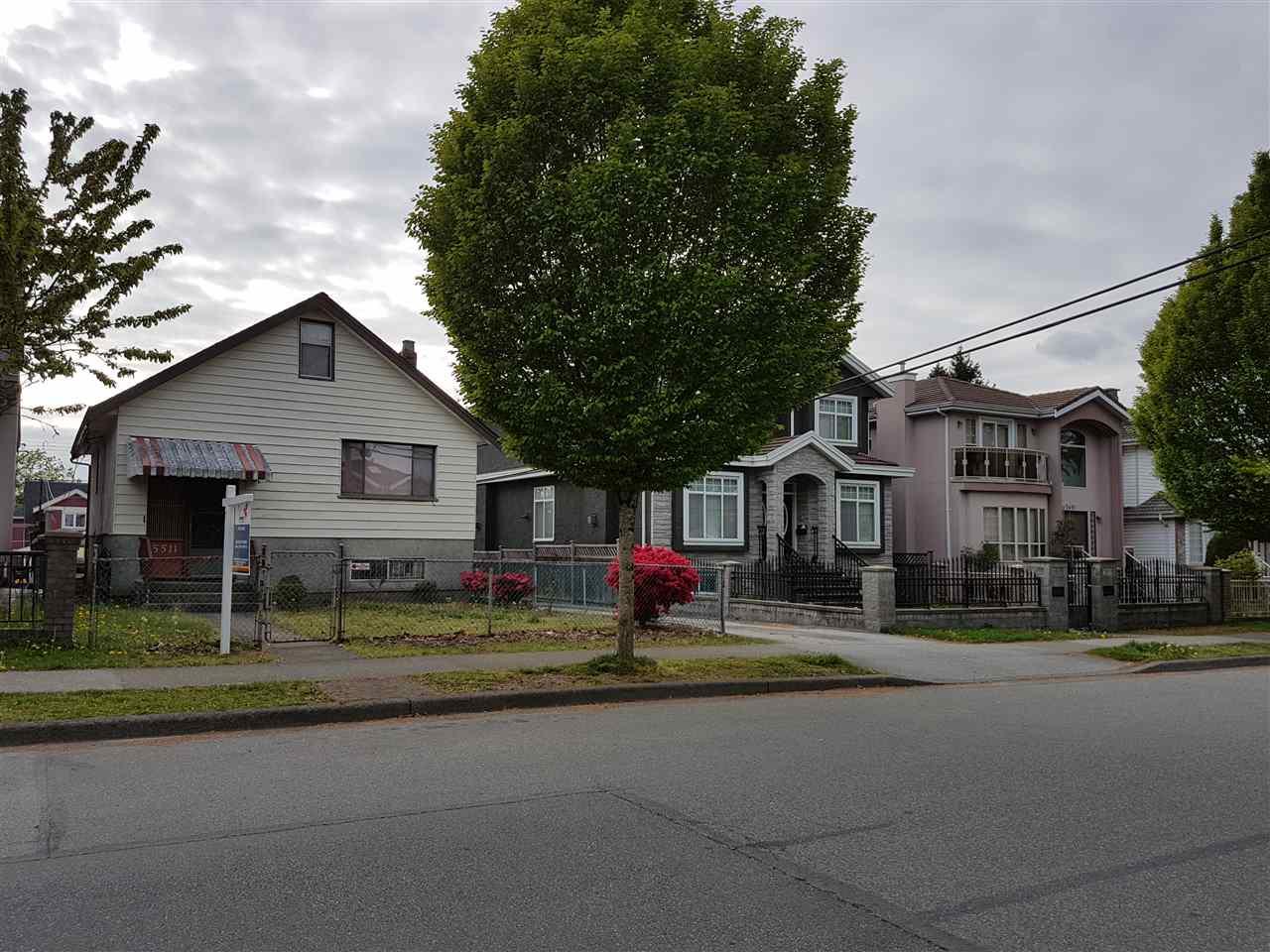 5511 Killarney Street - Photo 1