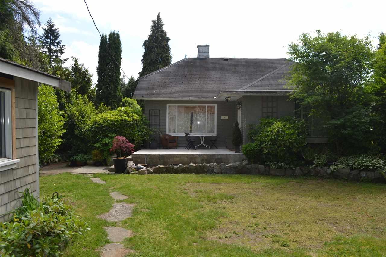 728 Rochester Avenue - Photo 1