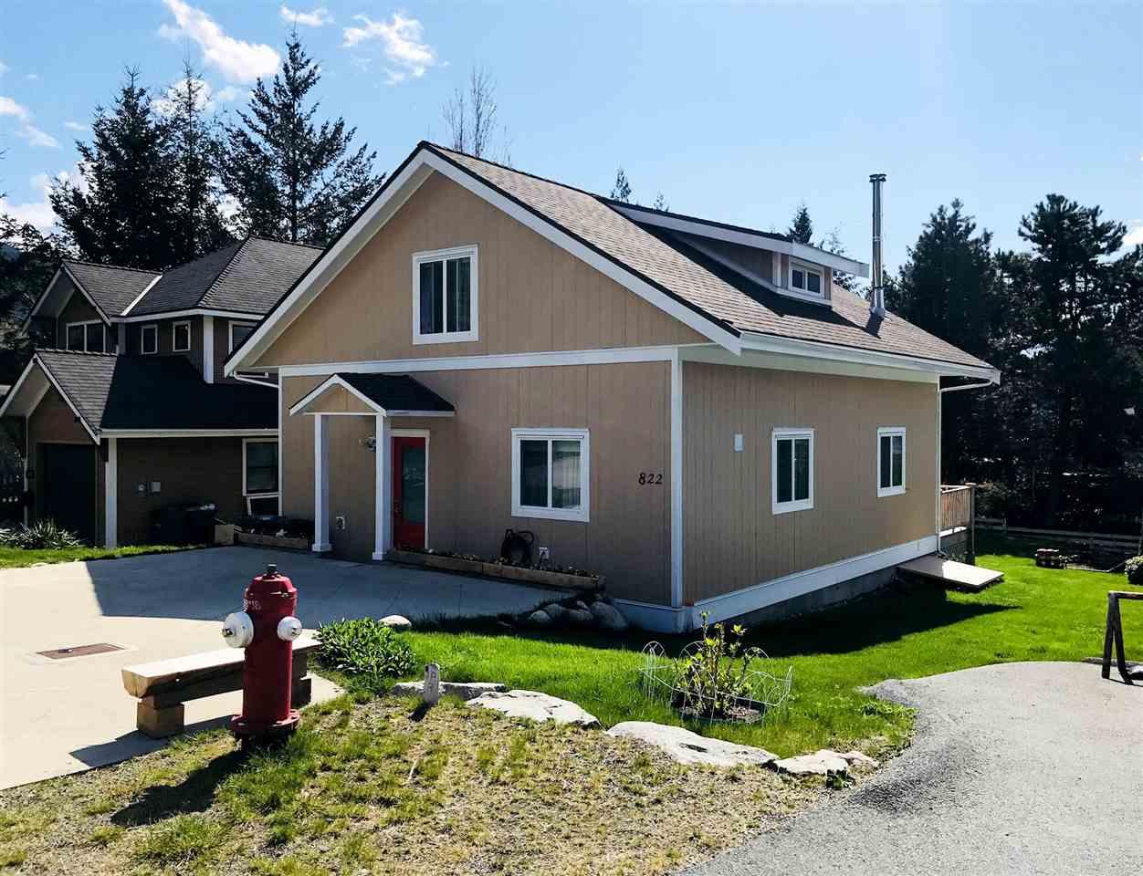 822 Britannia Way - Photo 1