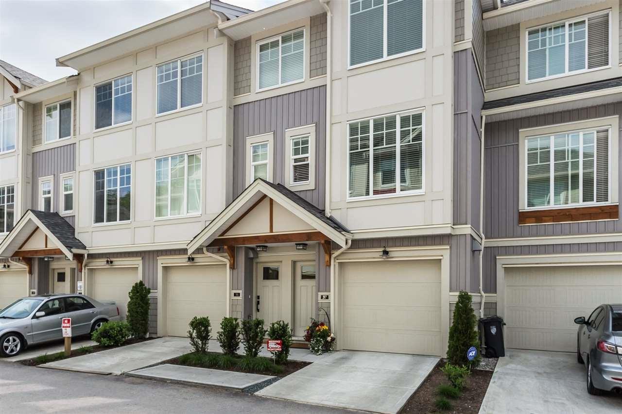 20498 82 Avenue - Photo 1