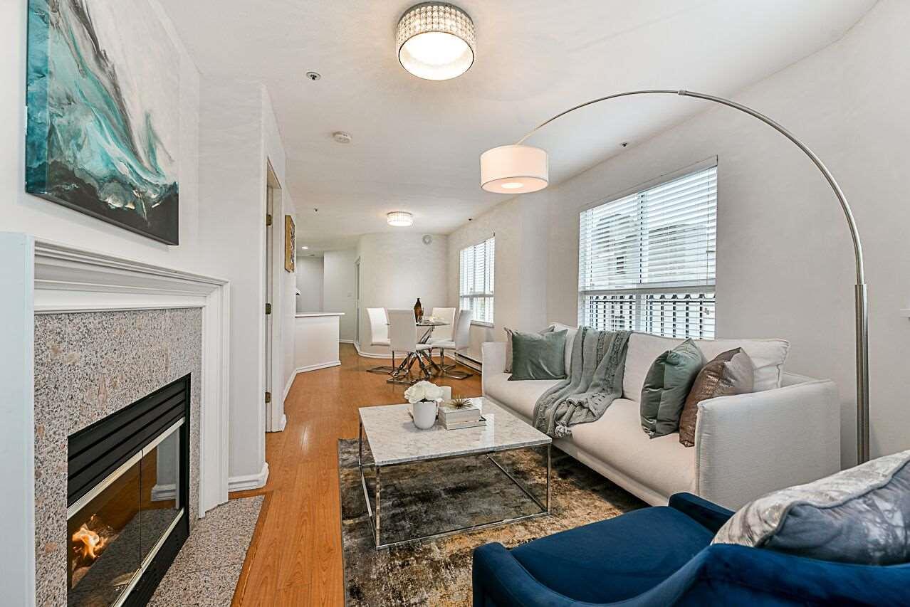 488 Kingsway - Photo 1