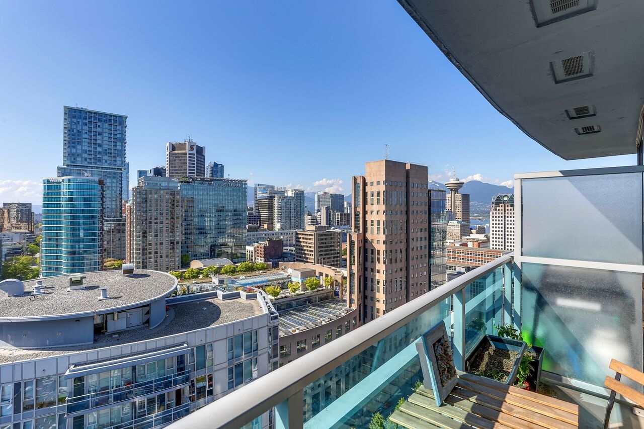 233 Robson Street - Photo 1