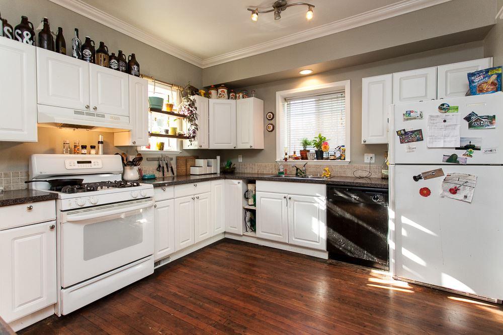 2522 Campbell Avenue - Photo 1