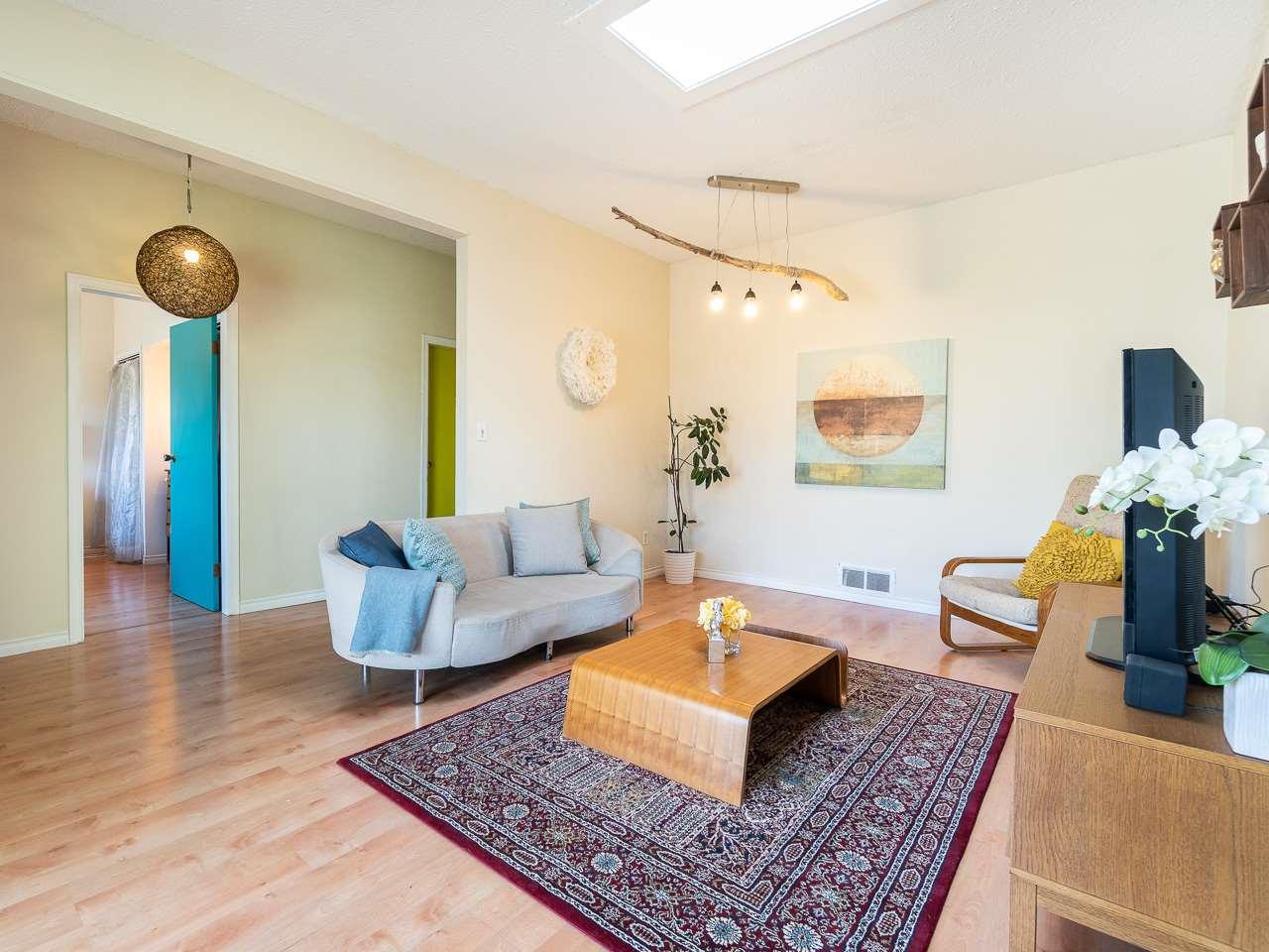 556 12TH Avenue - Photo 1