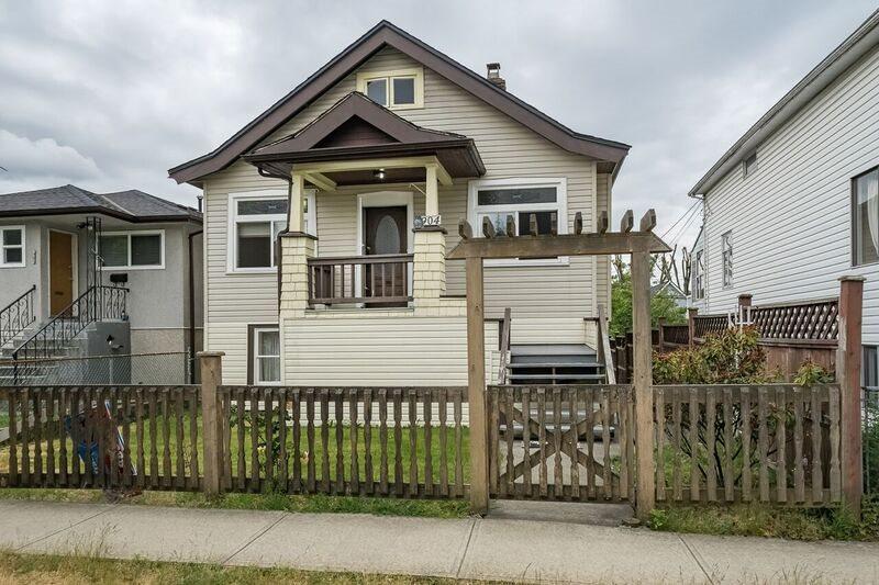 904 37TH Avenue - Photo 1