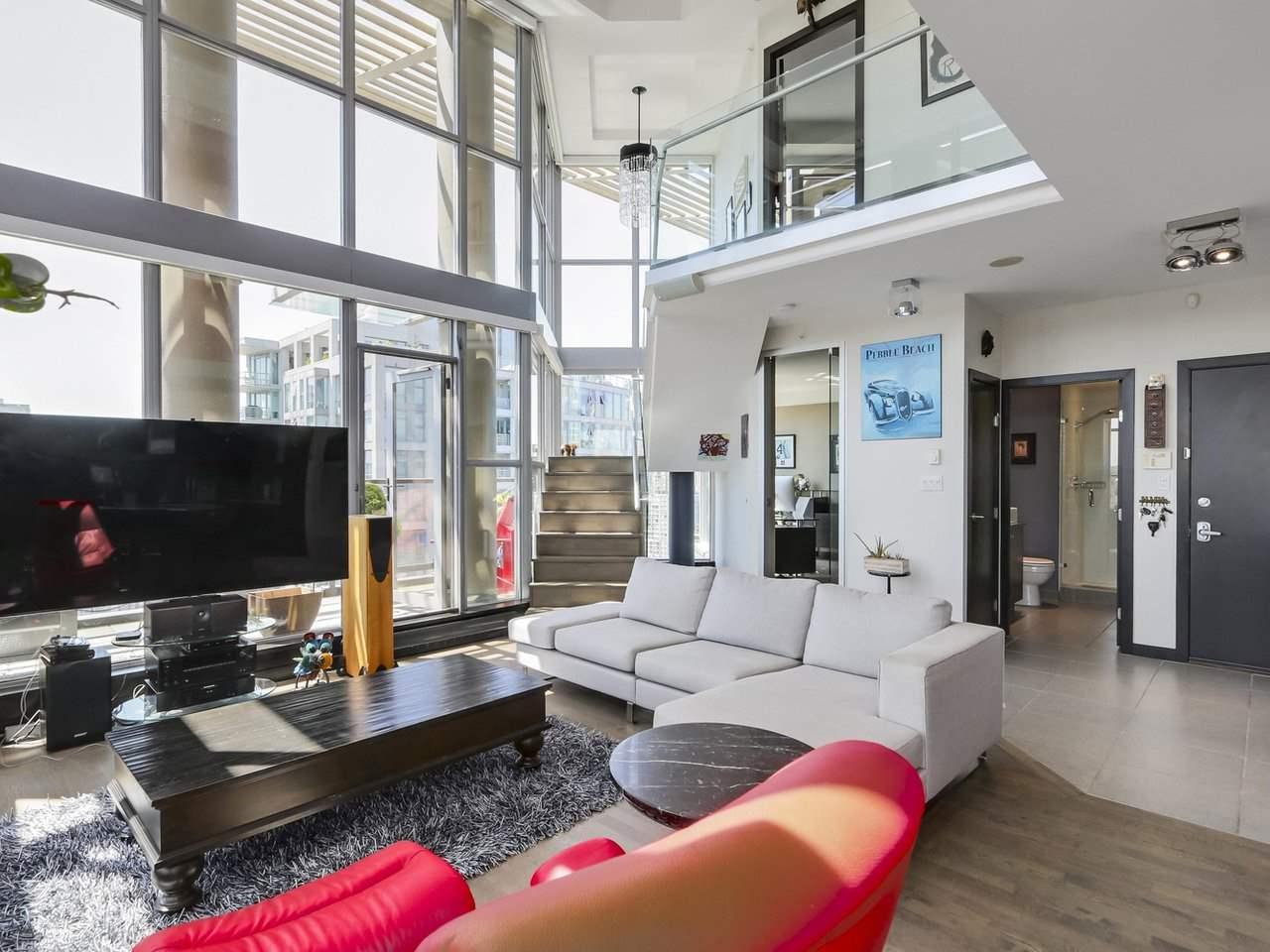 989 Beatty Street - Photo 1