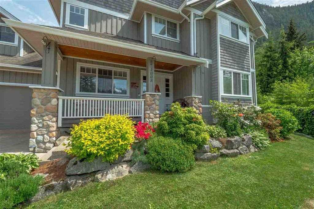 1005 Ash Place - Photo 1