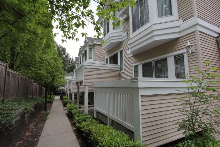 6700 Rumble Street - Photo 1
