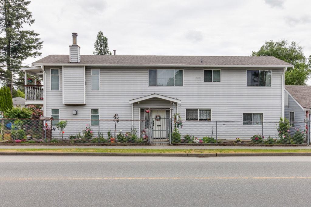 2980 Oxford Street - Photo 1