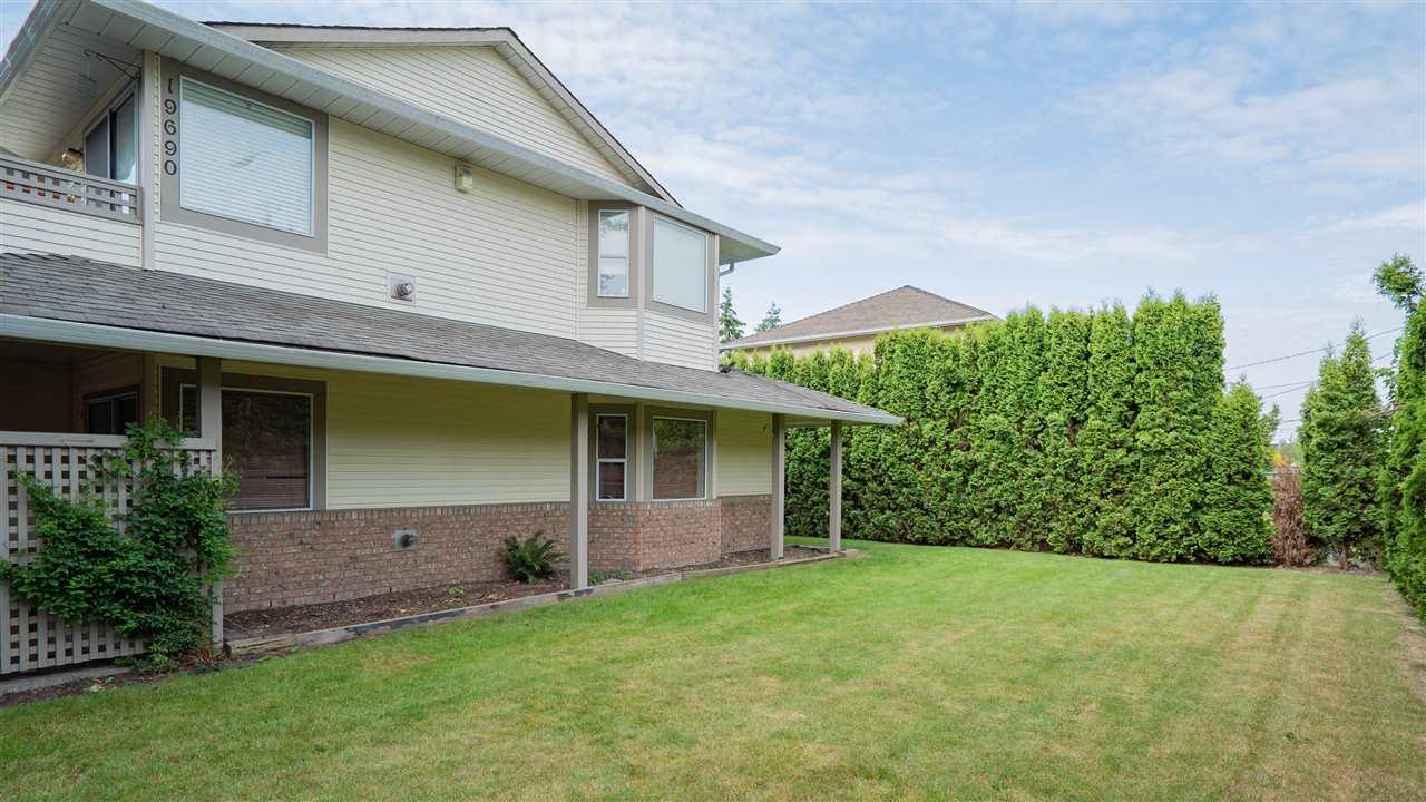 19690 56 Avenue - Photo 1