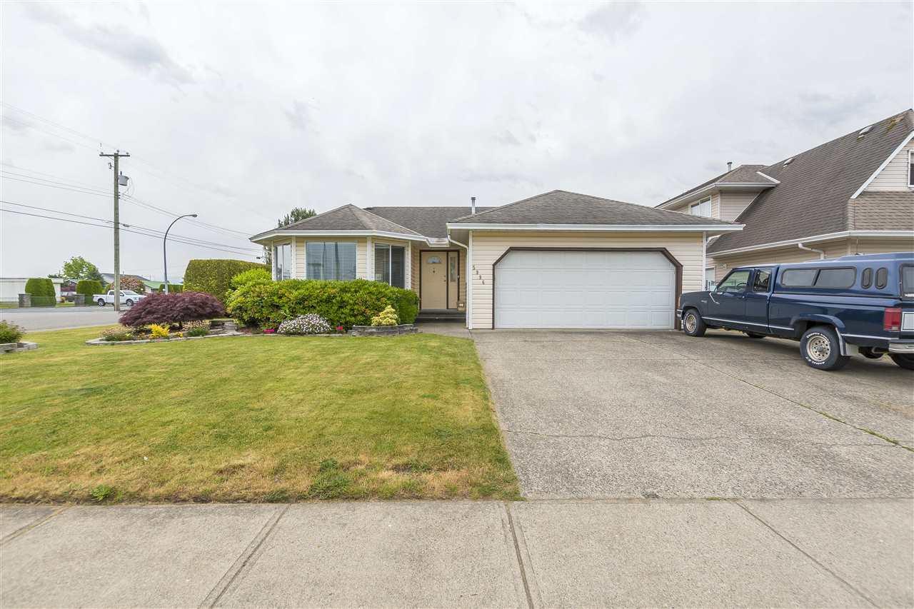 5996 Deerfield Crescent - Photo 1