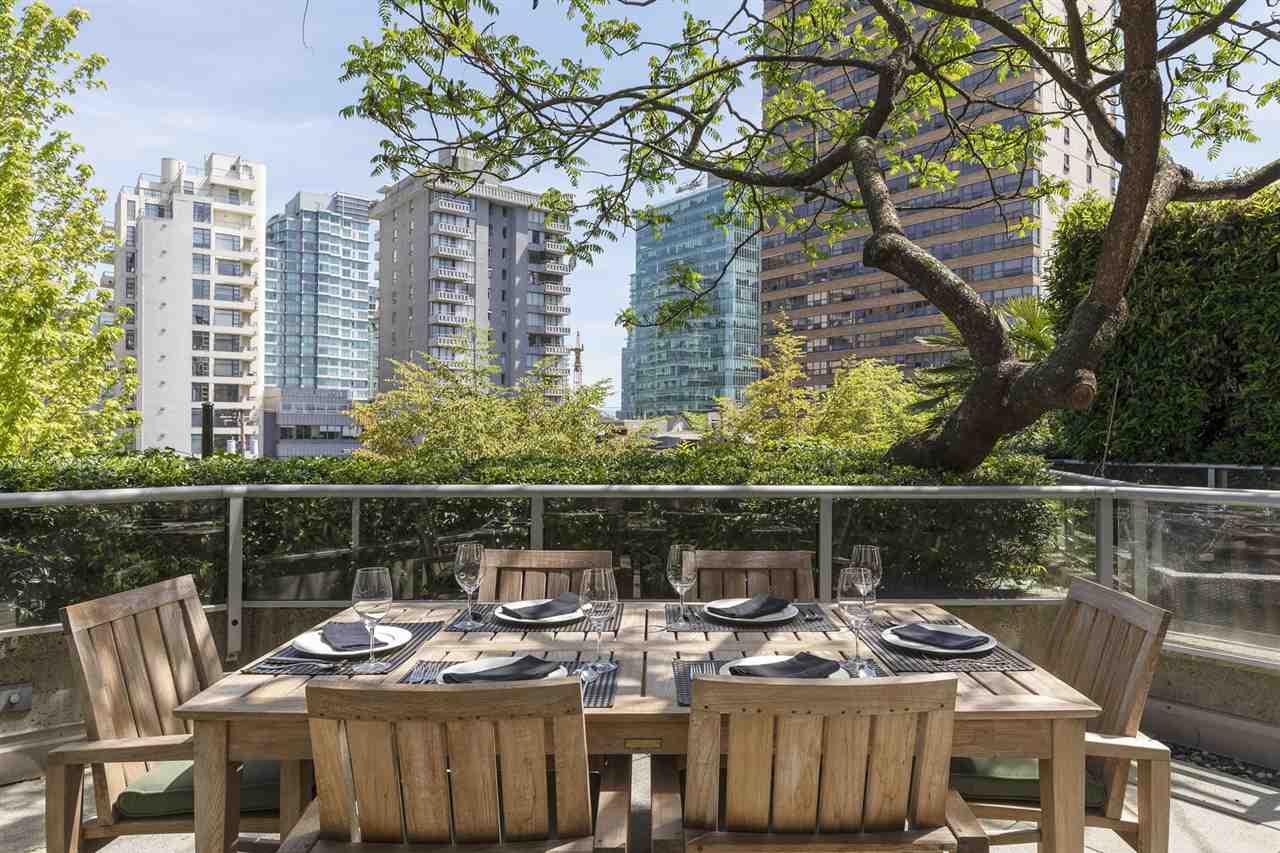 1688 Robson Street - Photo 1