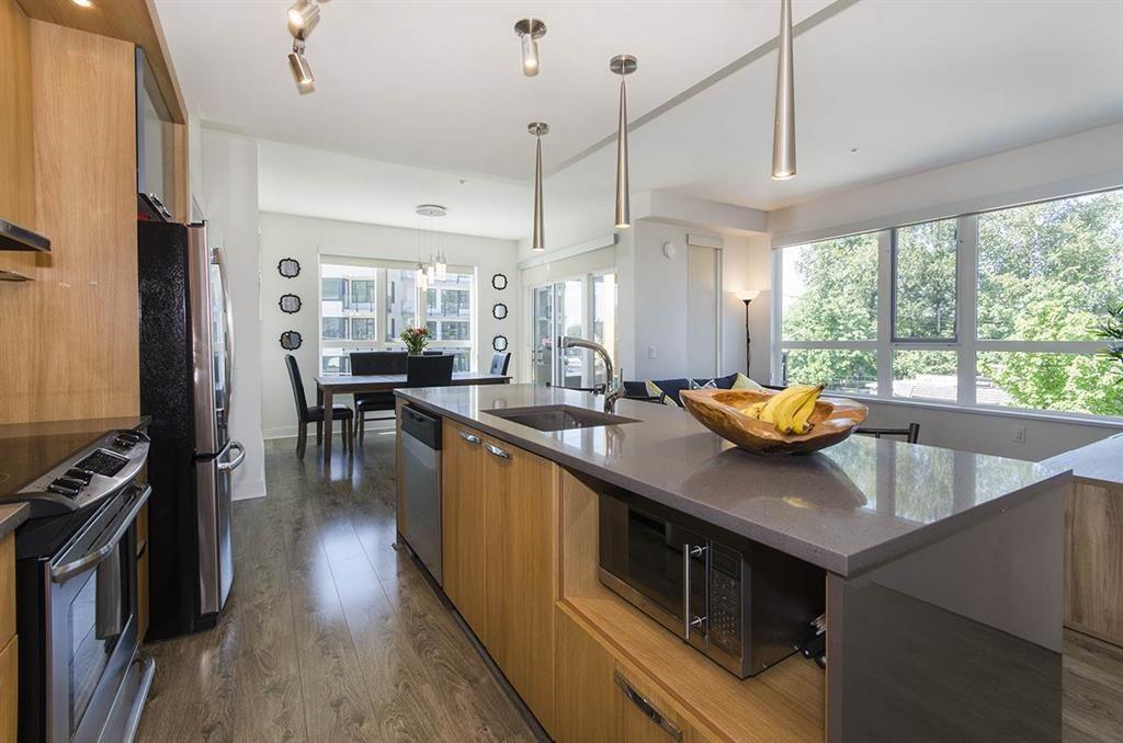 733 14TH Street - Photo 1