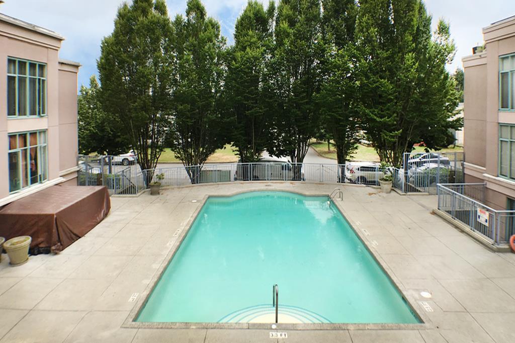 2468 Broadway - Photo 1