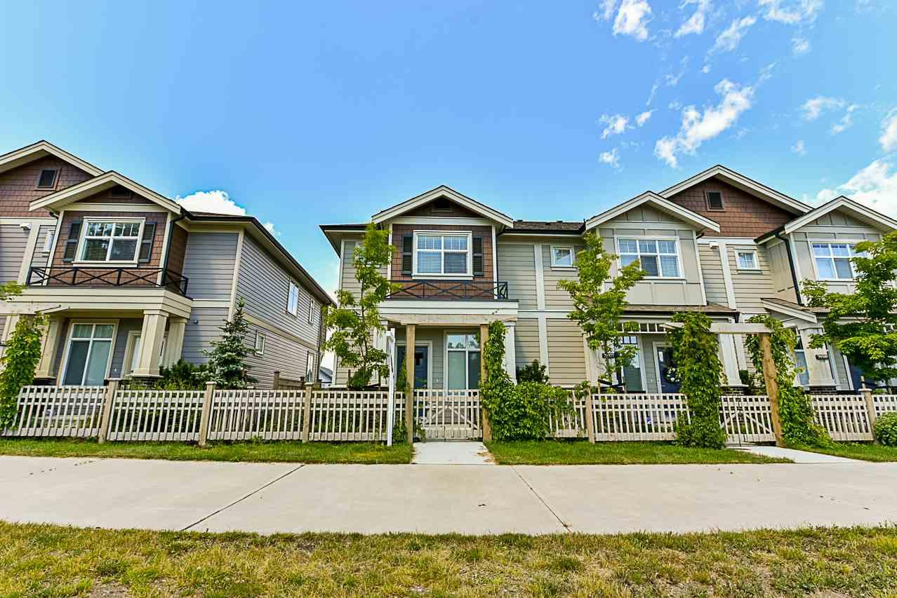 20373 82 Avenue - Photo 1