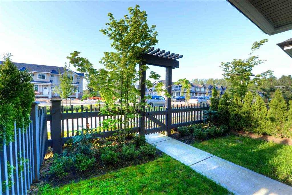 8138 204 Street - Photo 1