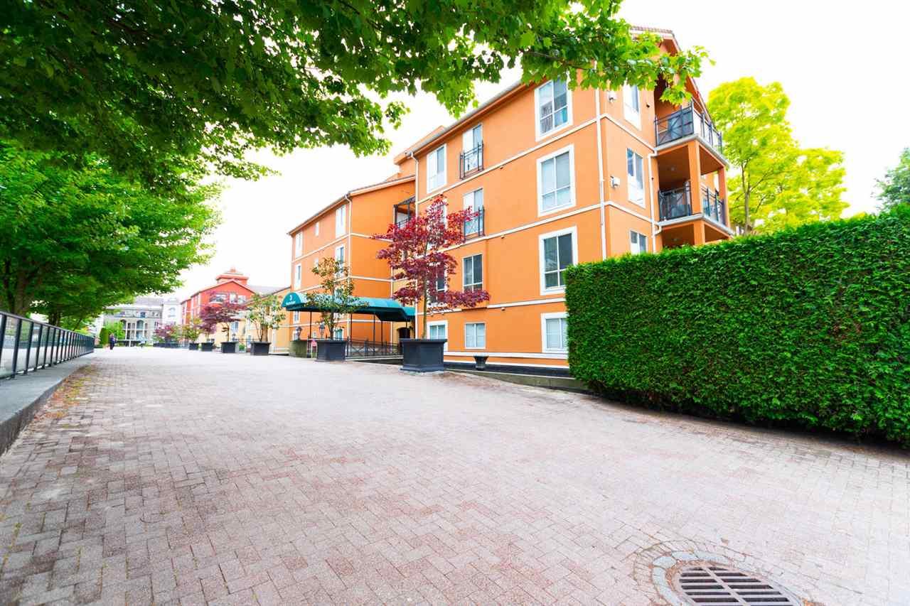 3 Rialto Court - Photo 1