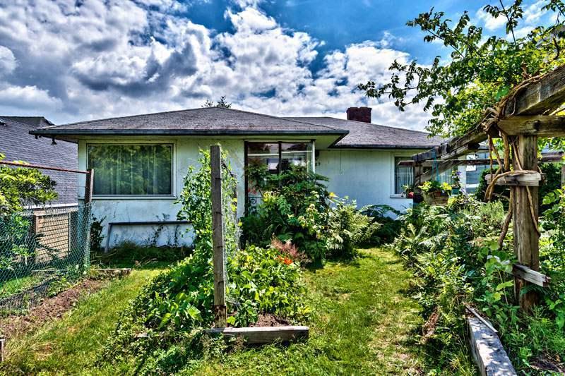 729 Keith Road - Photo 1